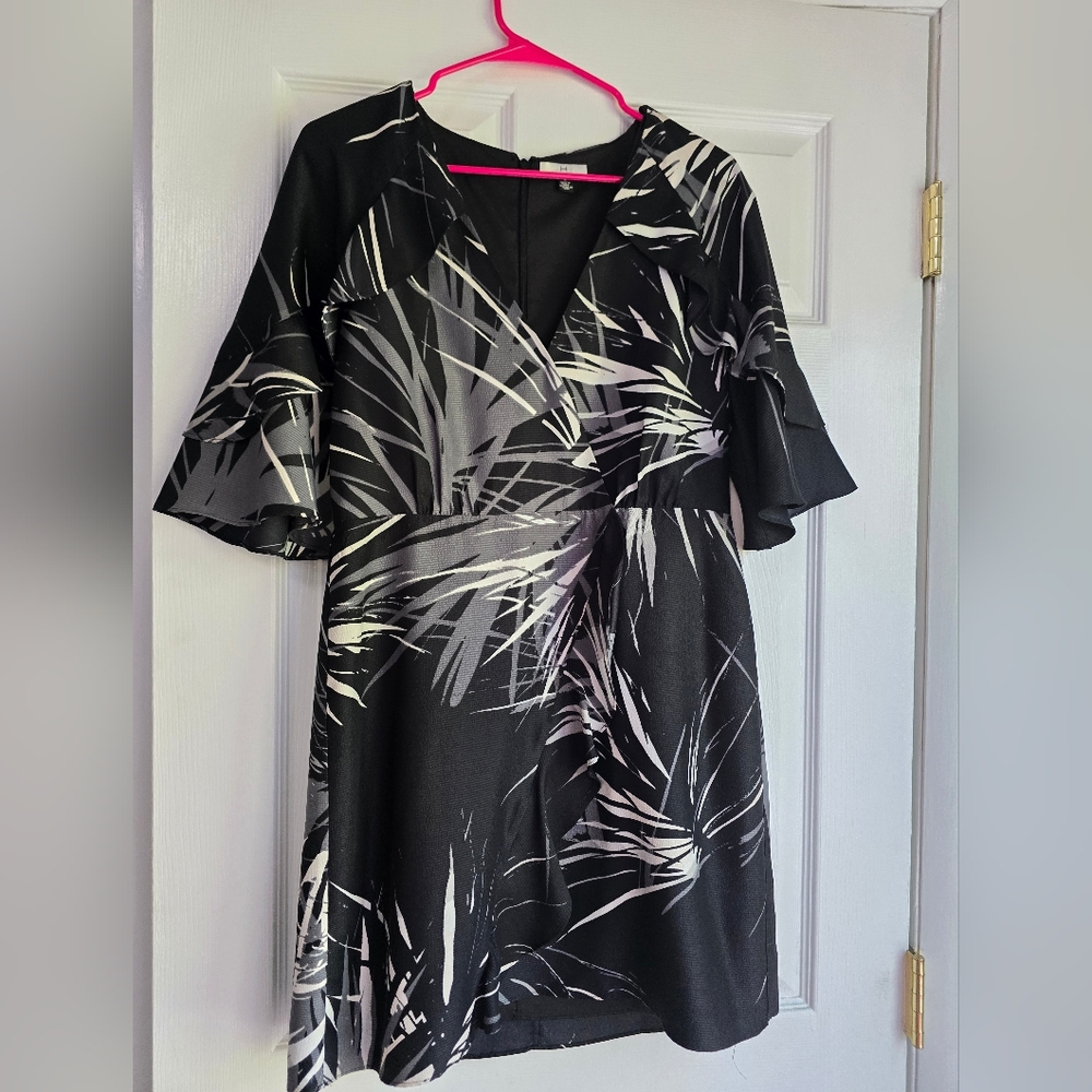 # H Halston Tropical Ruffle Sleeves Wrap Style Short Dress New With Tags